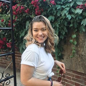 Meet your Posher, Natalie